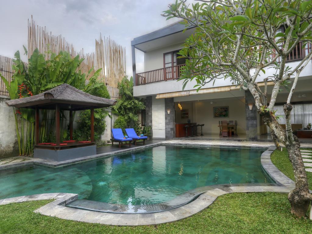 Villa Fanisa Kuta Lombok Szoba fotó