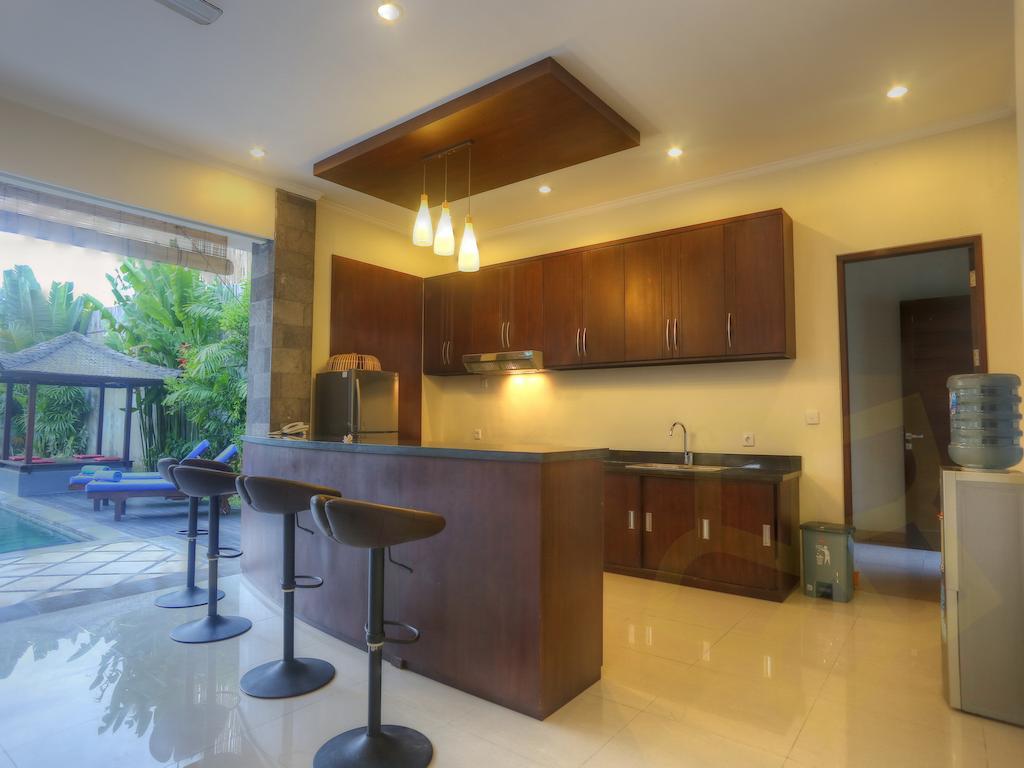 Villa Fanisa Kuta Lombok Szoba fotó