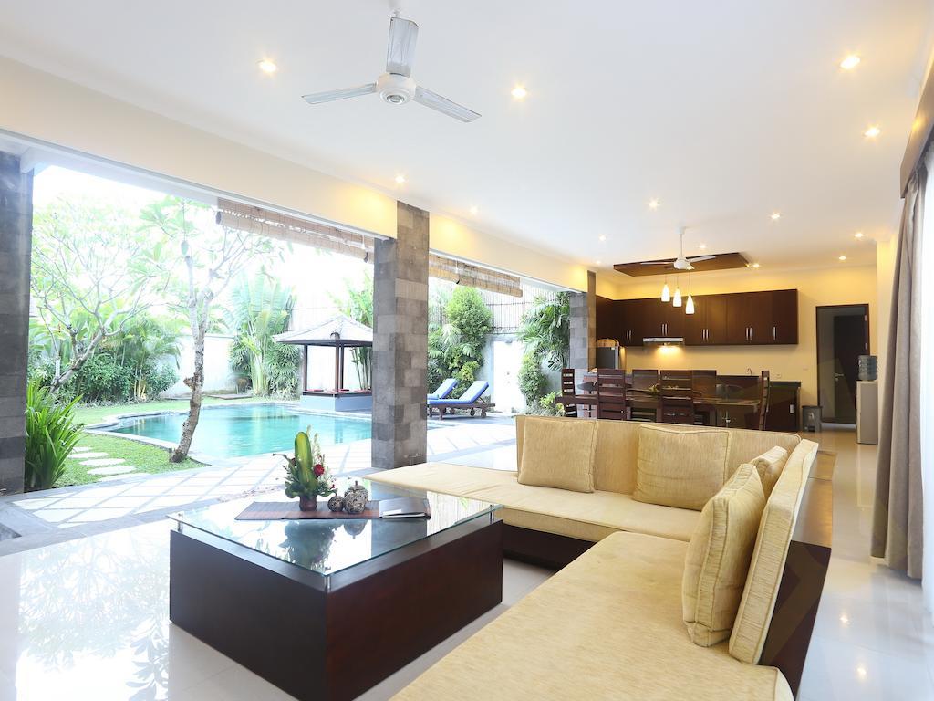 Villa Fanisa Kuta Lombok Szoba fotó