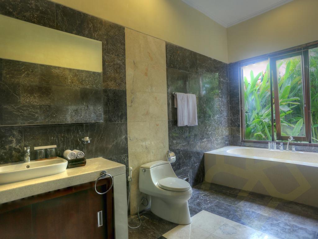 Villa Fanisa Kuta Lombok Szoba fotó