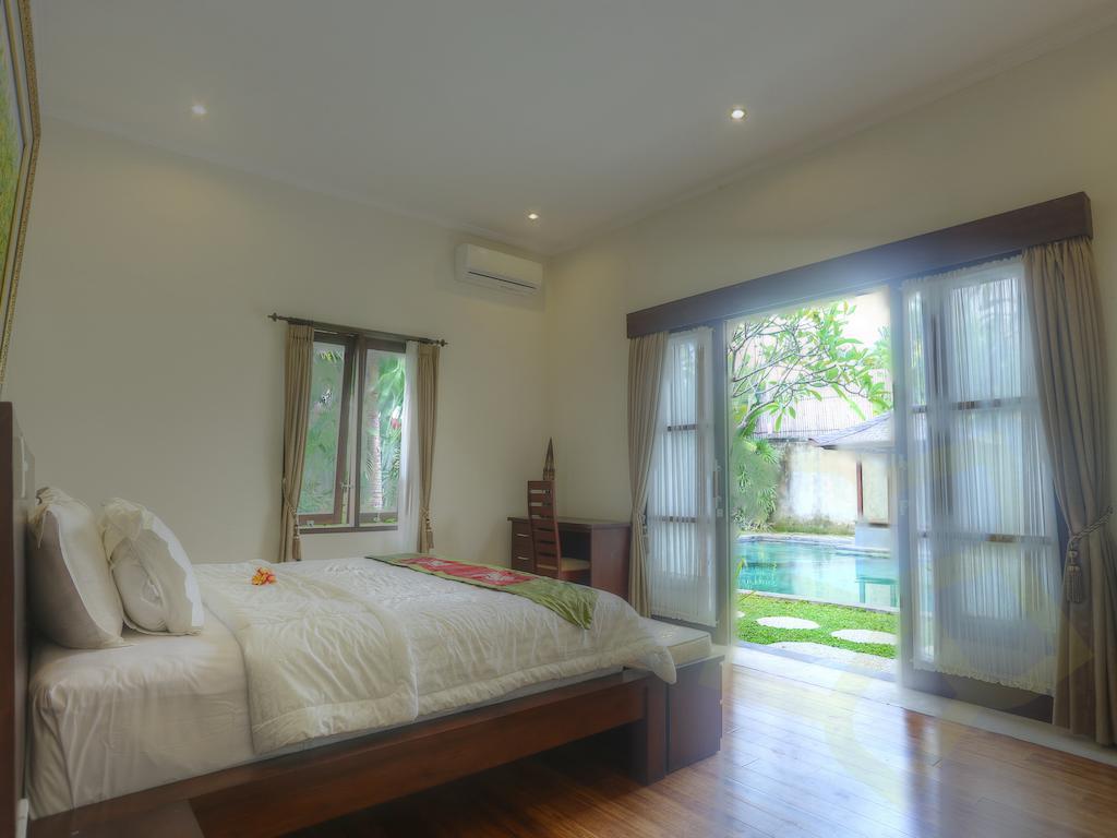 Villa Fanisa Kuta Lombok Szoba fotó